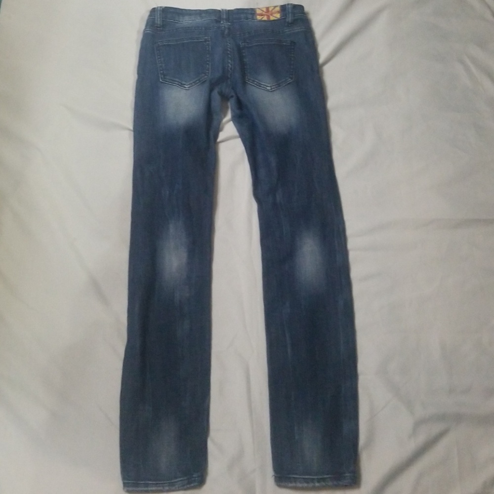 Machine Distressed Jeans - Picture 5 of 8